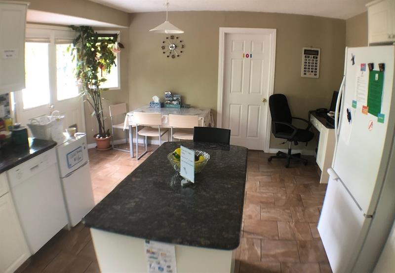 Brother Li Homestay YYC Exterior foto