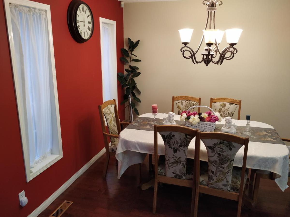 Brother Li Homestay YYC Exterior foto